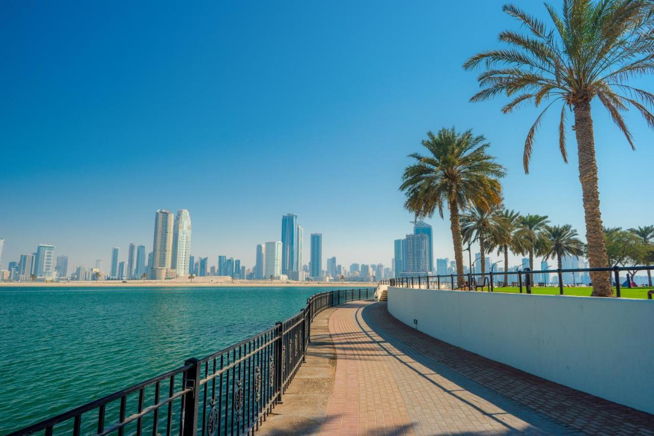 Moevenpick Hotel Apartments Al Mamzar Dubai Ngoại thất bức ảnh Sharjah
