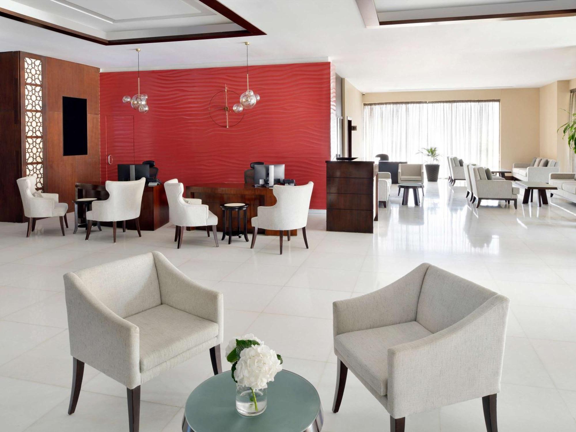 Moevenpick Hotel Apartments Al Mamzar Dubai Ngoại thất bức ảnh Lobby